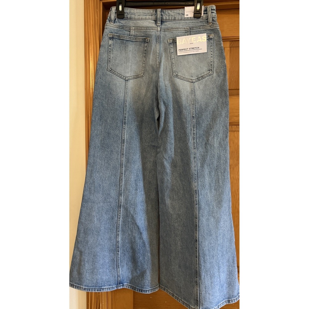 Bayeas women's Mid Rise Wide 28 Jeans Rhinestones On Pockets Light Wash - Picture 3 of 8